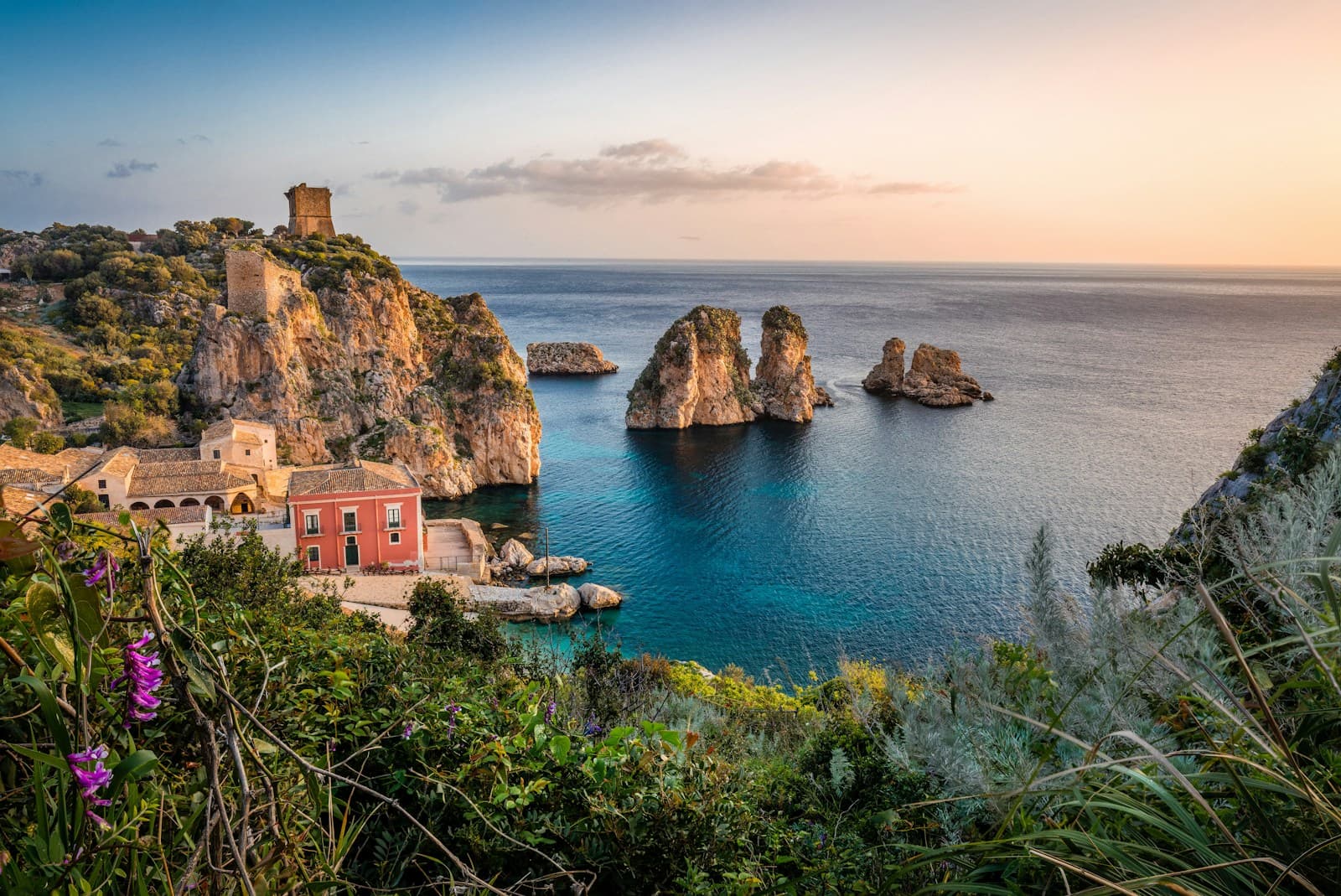 Capri Faraglioni private yacht charter