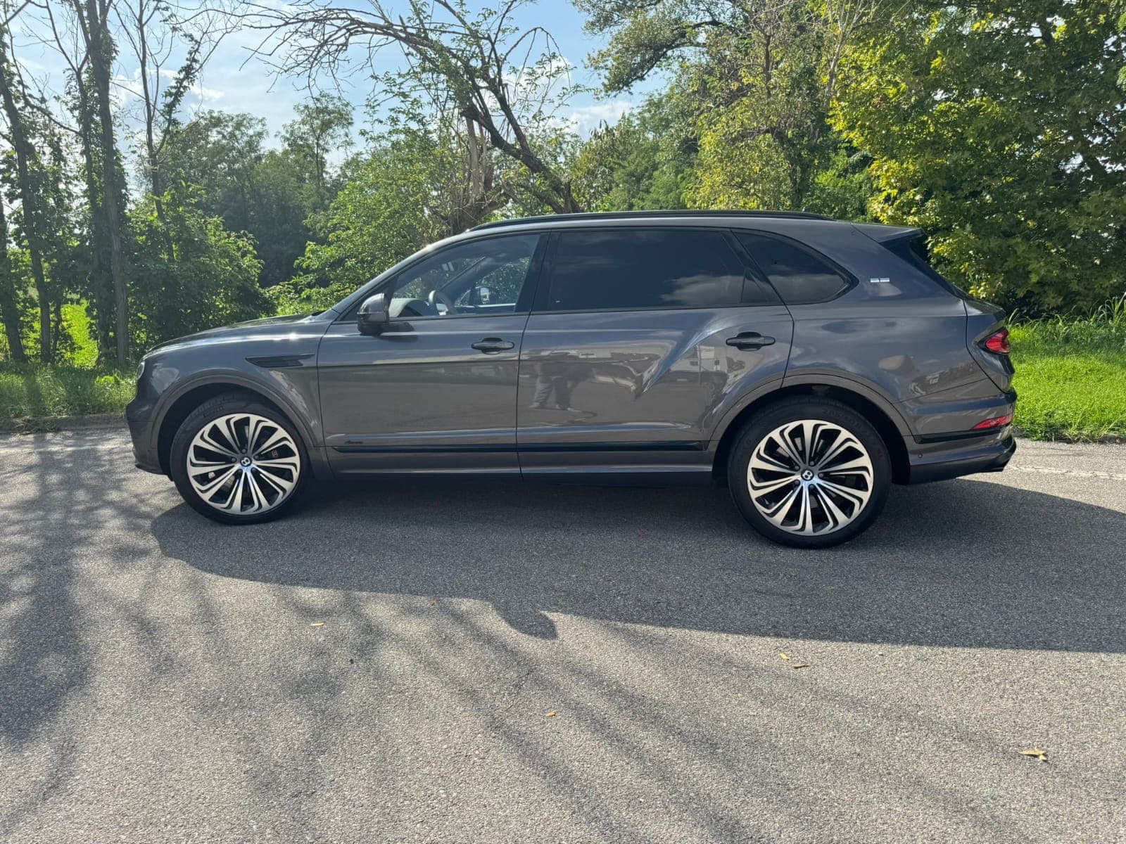 Bentley Bentayga: 6