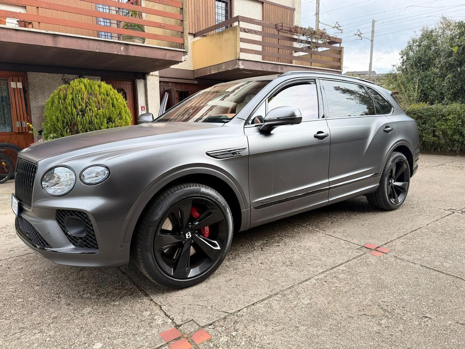 Bentayga EWB