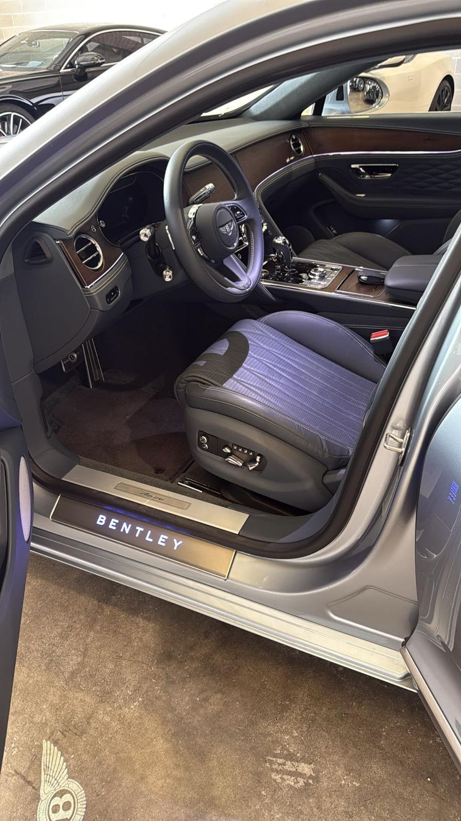 Bentley Flying Spur: 2