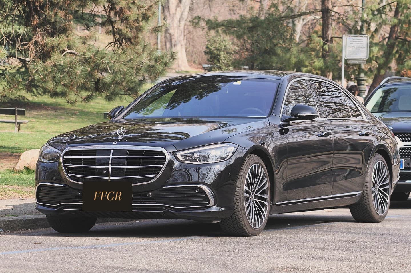 Mercedes S-Class FFGR front