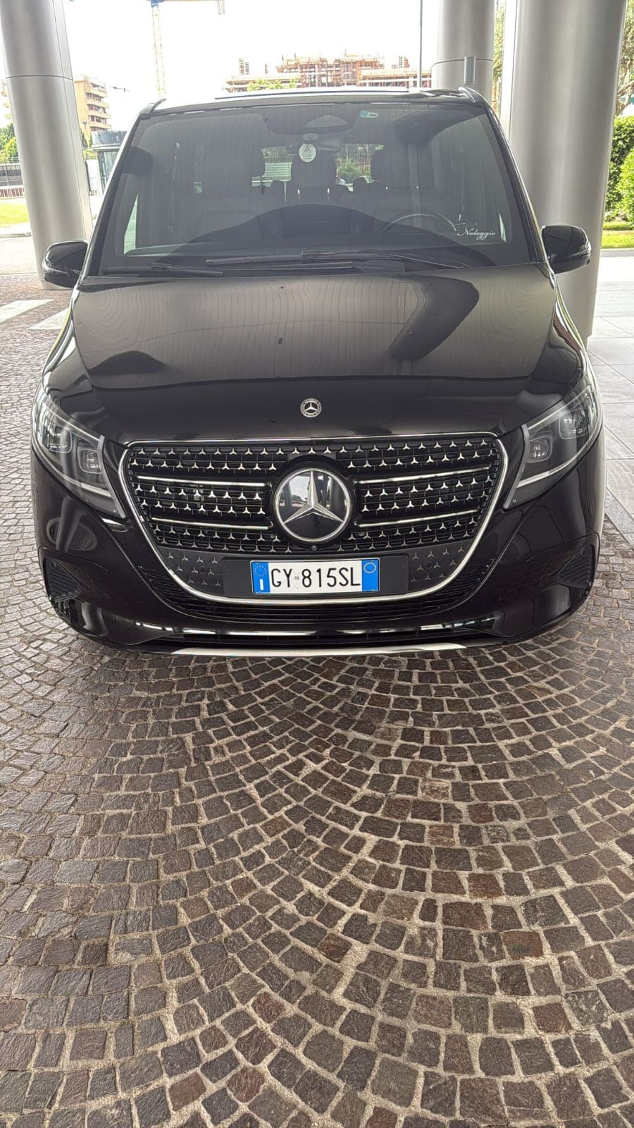 Mercedes V-Class: 5