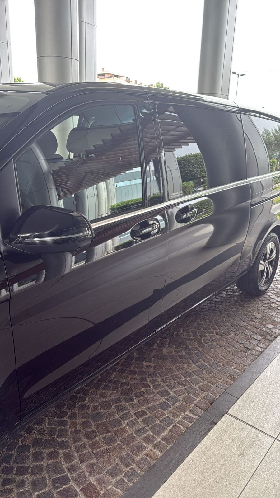 Mercedes V-Class: 6