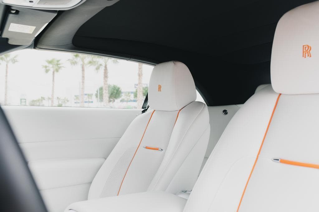 Rolls-Royce Dawn: 2